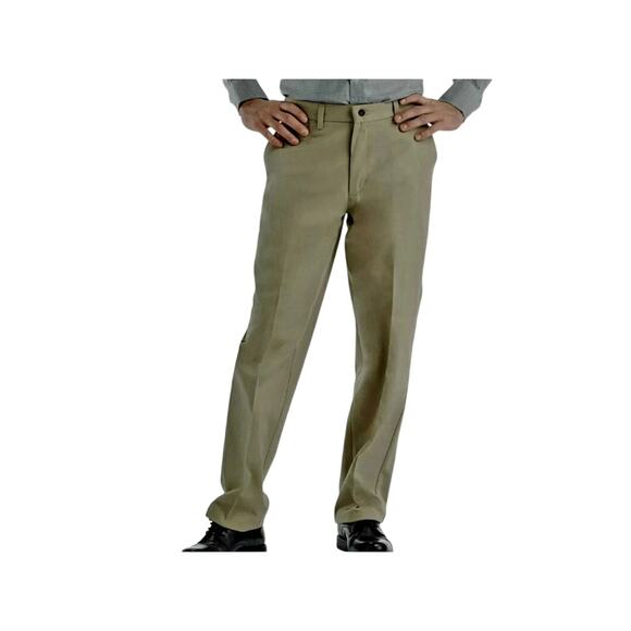 Lee No Iron Relaxed Fit Flat Front Mens Taupe Pants Size 36/29 NWT - Picture 1 of 9